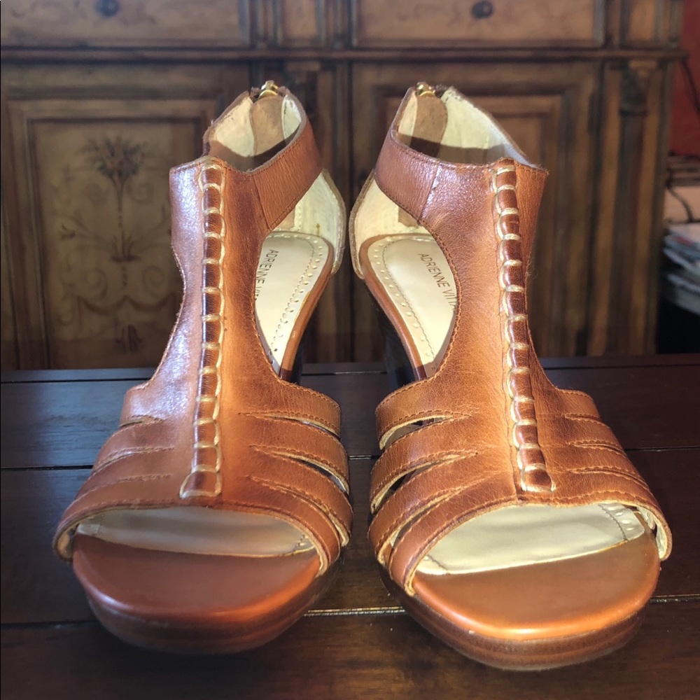 Brown Leather Wedge Sandals . T-strap .